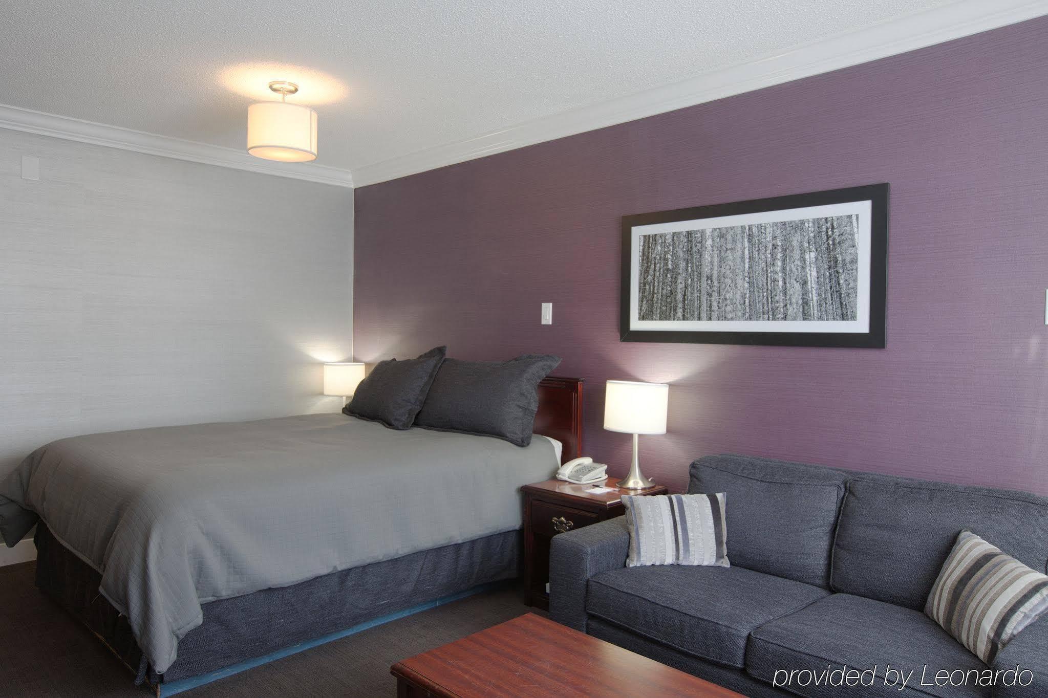 Sandman Hotel & Suites Уильямс-Лейк Экстерьер фото