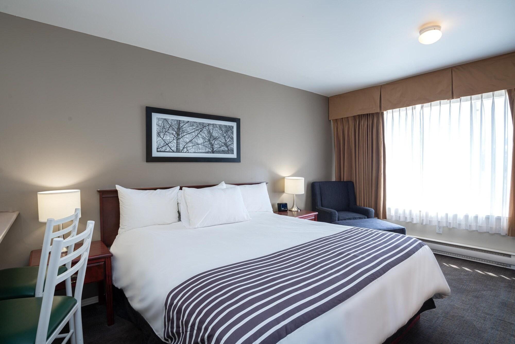 Sandman Hotel & Suites Уильямс-Лейк Экстерьер фото