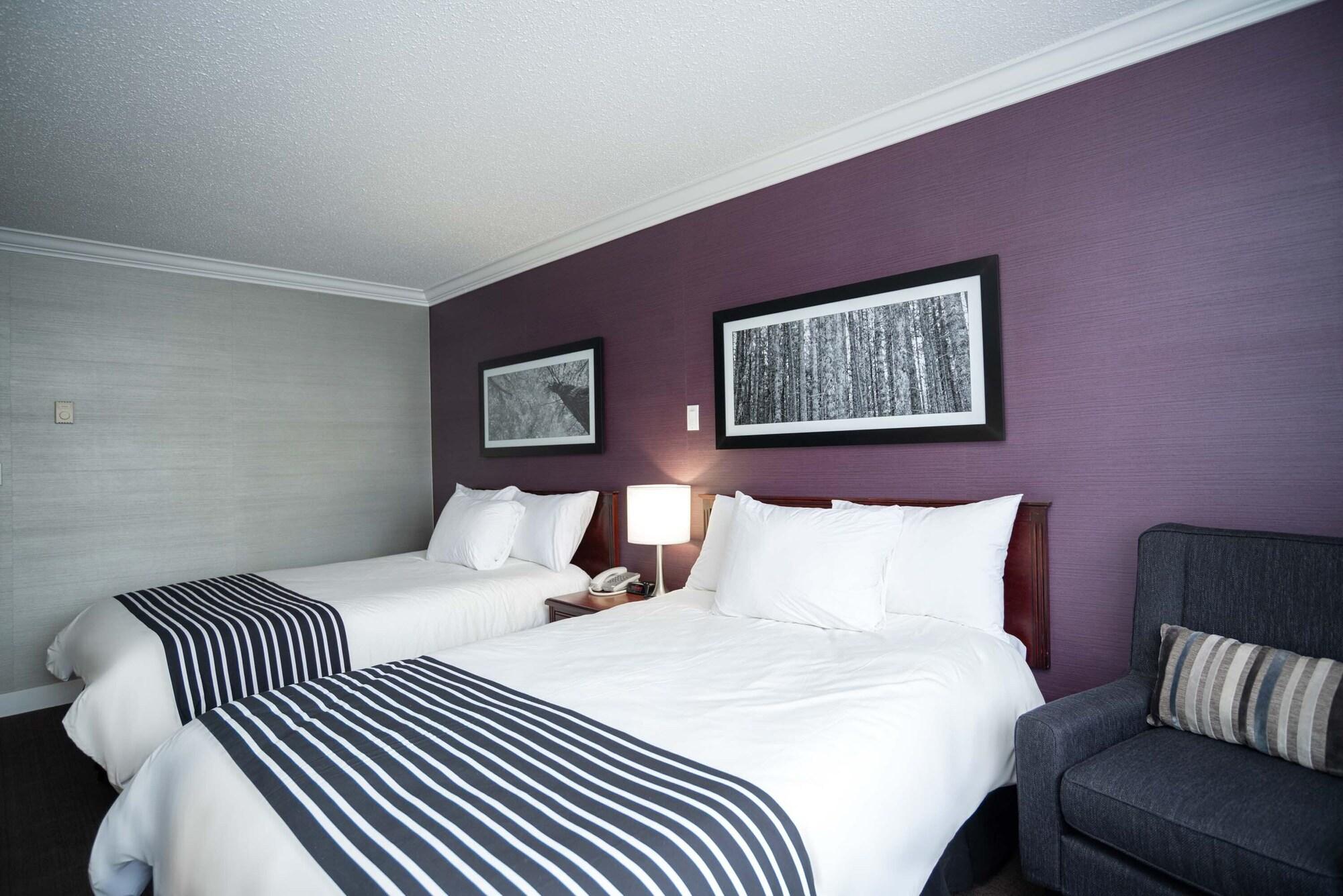 Sandman Hotel & Suites Уильямс-Лейк Экстерьер фото