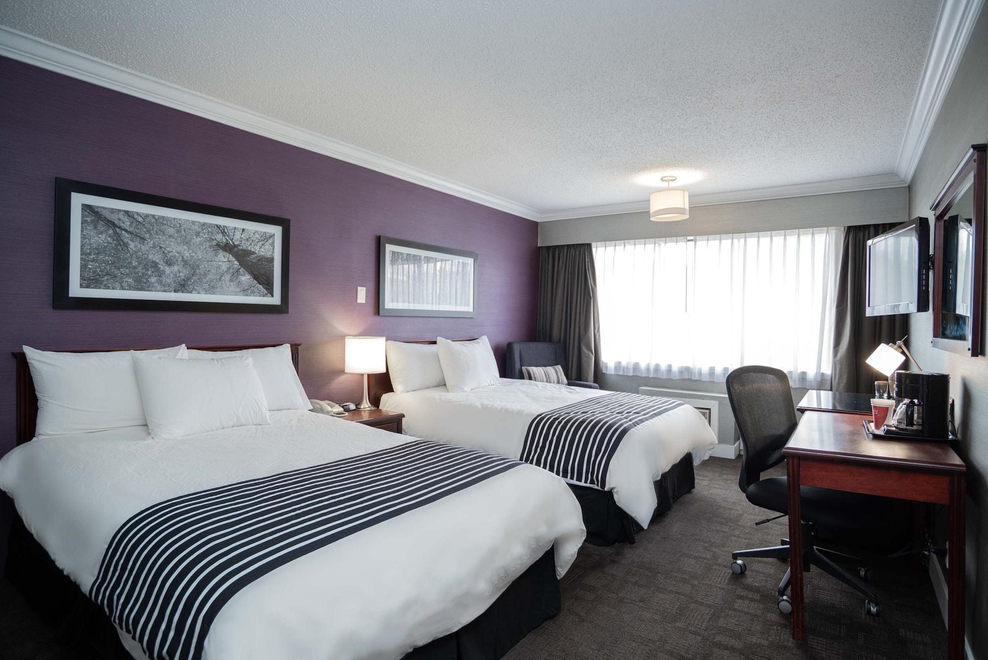 Sandman Hotel & Suites Уильямс-Лейк Экстерьер фото