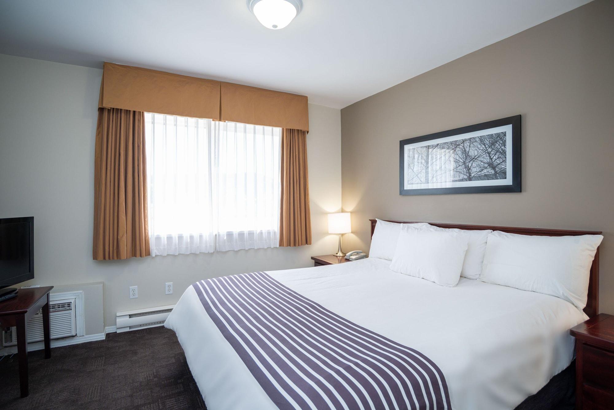 Sandman Hotel & Suites Уильямс-Лейк Экстерьер фото