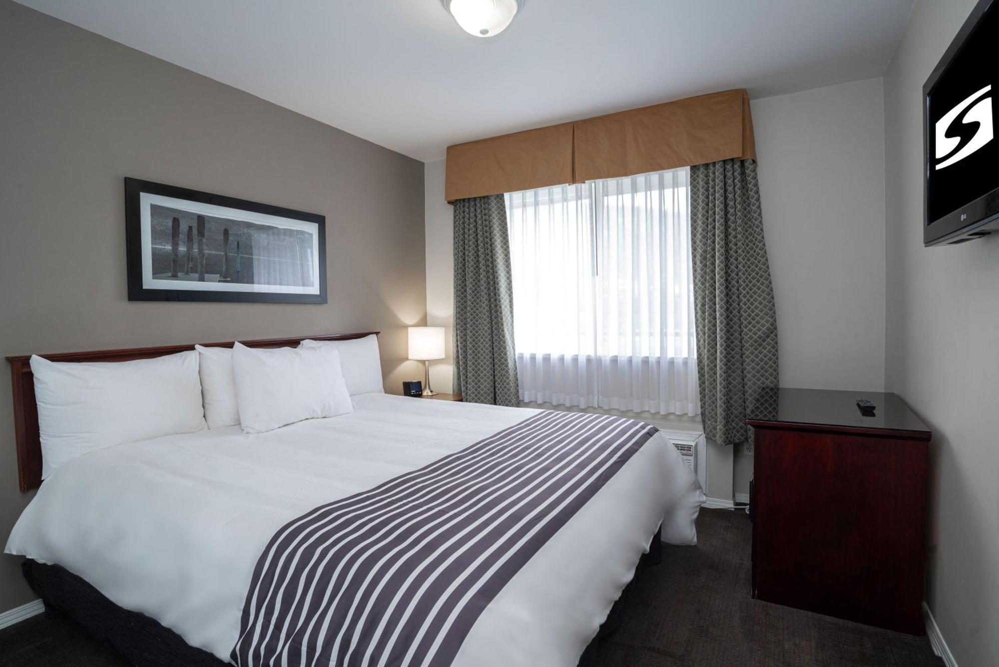 Sandman Hotel & Suites Уильямс-Лейк Экстерьер фото